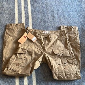 Women’s Fjallraven Vidda Pro trousers. G-1000 fabric, NWT, Size US 32-33”, EU 42